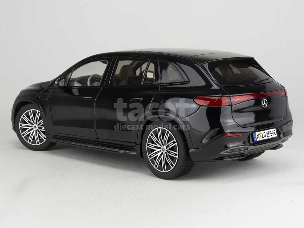 103369 Mercedes EQS SUV AMG 2024