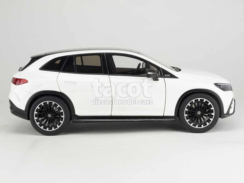 103370 Mercedes EQE SUV AMG 2024