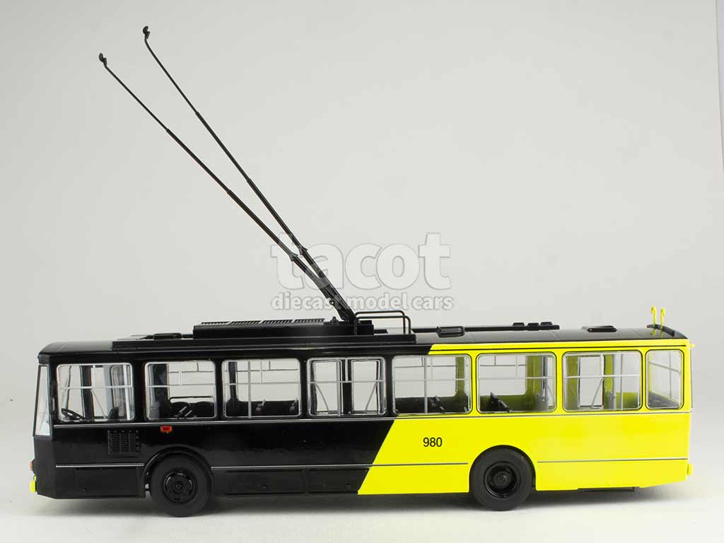 103418 Skoda 14TR Trolleybus