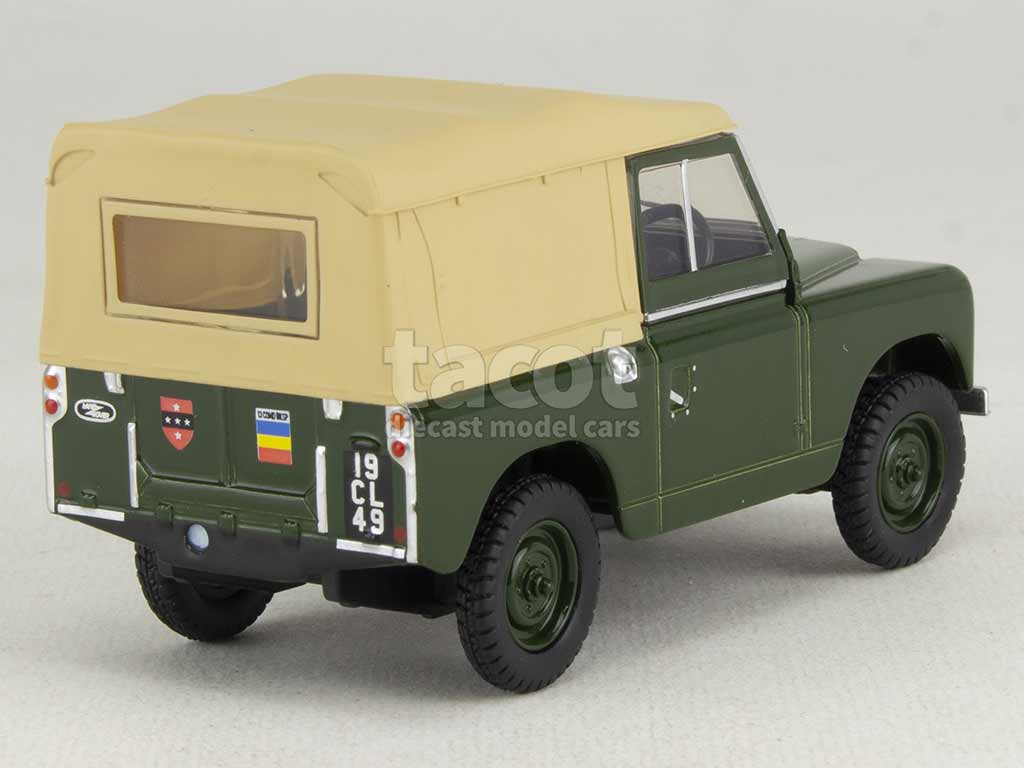 103458 Land Rover Series II SWB Bâché