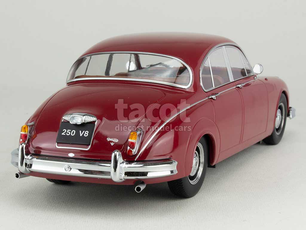 103577 Daimler 250 V8 1962