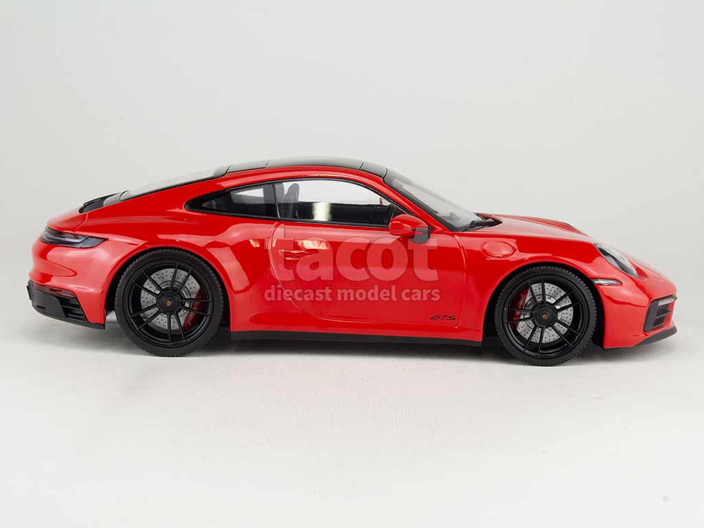 103646 Porsche 911/992 Carrera 4 GTS 2020