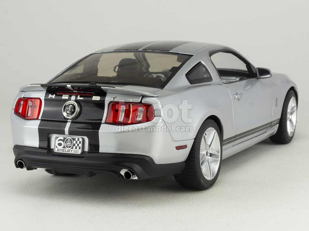 103650 Ford Mustang Shelby GT500 2011