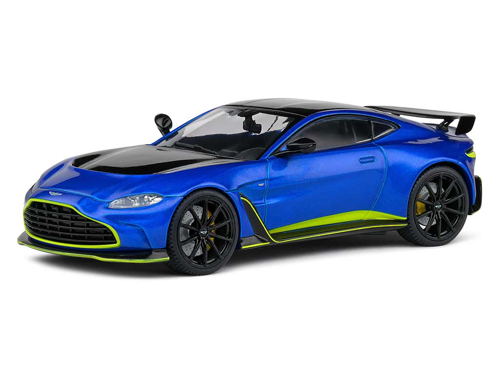 103674 Aston Martin Vantage V12 2023