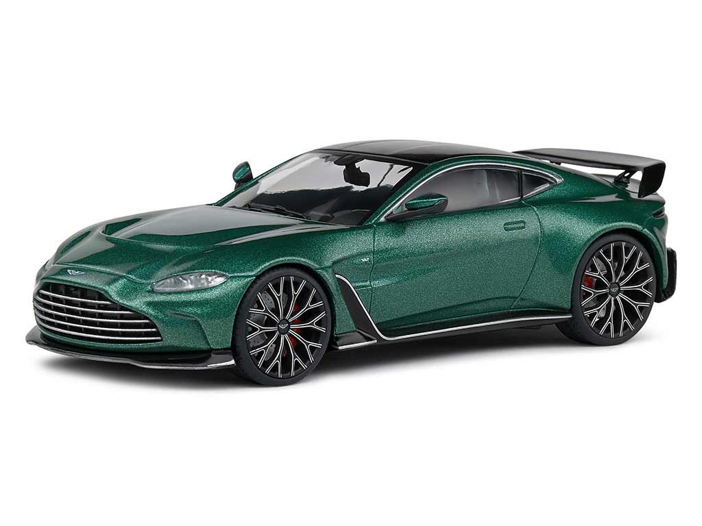 103677 Aston Martin Vantage V12 2023