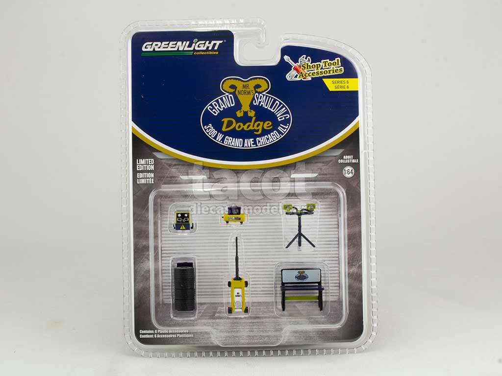 103696 Divers Set Accessoires Garage Dodge