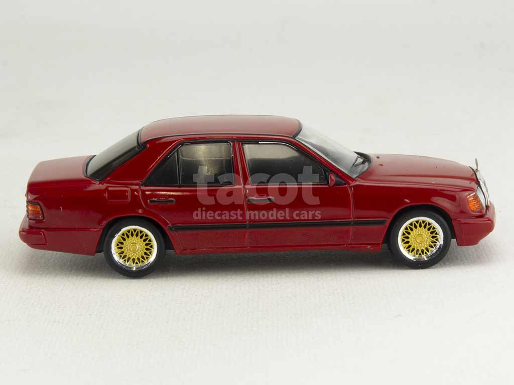 103732 Mercedes 300E/ W124 1984