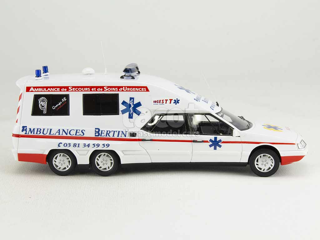 103749 Citroën XM Tissier 6 Roues Ambulance