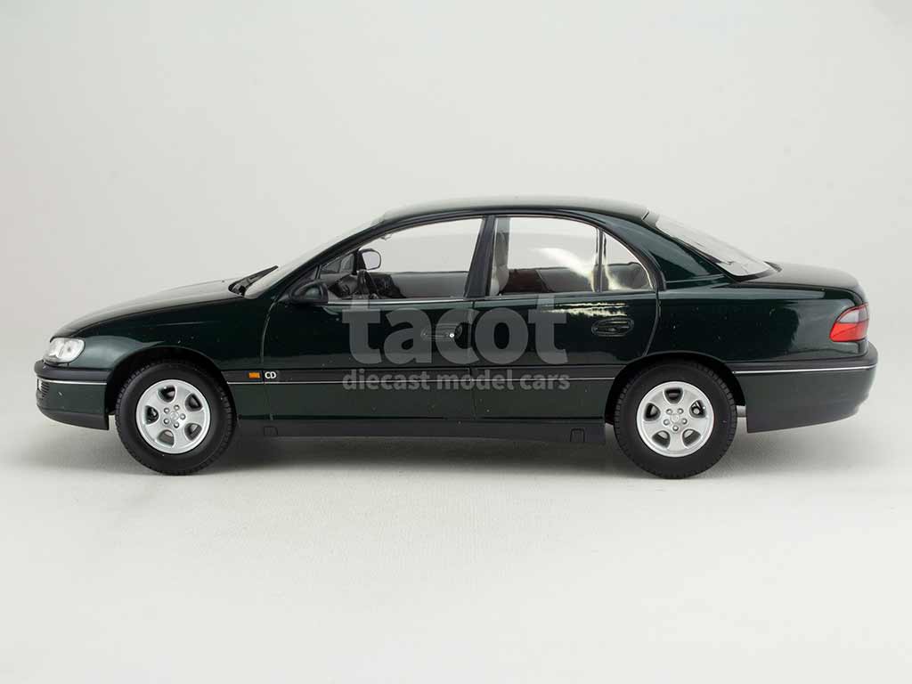 Amazon.co.jp: Triple 9 1/18 Opel Omega B Saloon 1996 ダーク