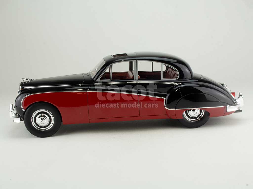 1957 Jaguar MK VIII 1:18 BoS Models scale model car
