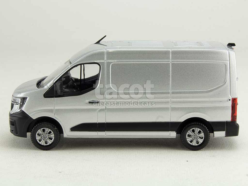 103837 Renault New Master e-Tech 2024