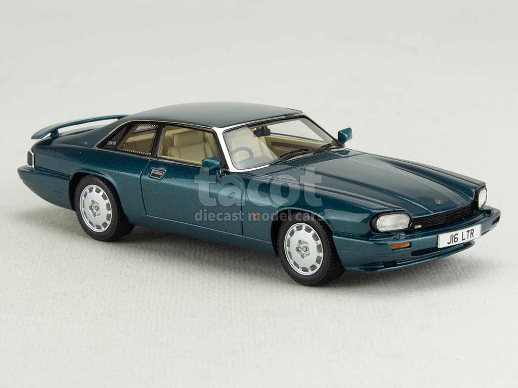 Matrix 1:43 Jaguar XJR X300 Baujahr 1994-1997 dunkelgrün