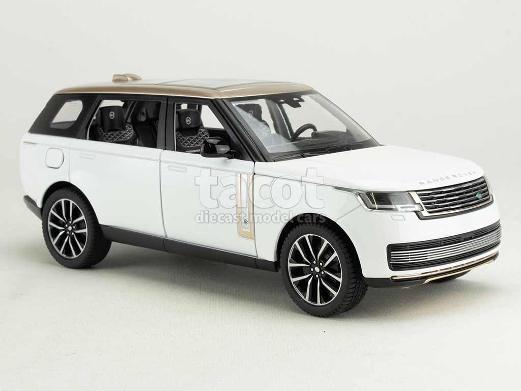 104031 Land Rover Range Rover SV 2022