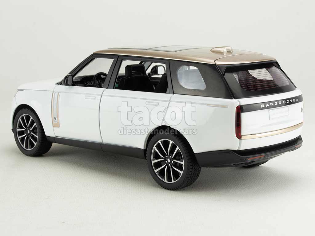 104031 Land Rover Range Rover SV 2022