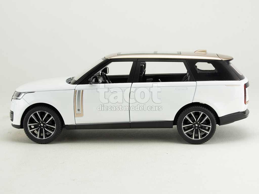 104031 Land Rover Range Rover SV 2022