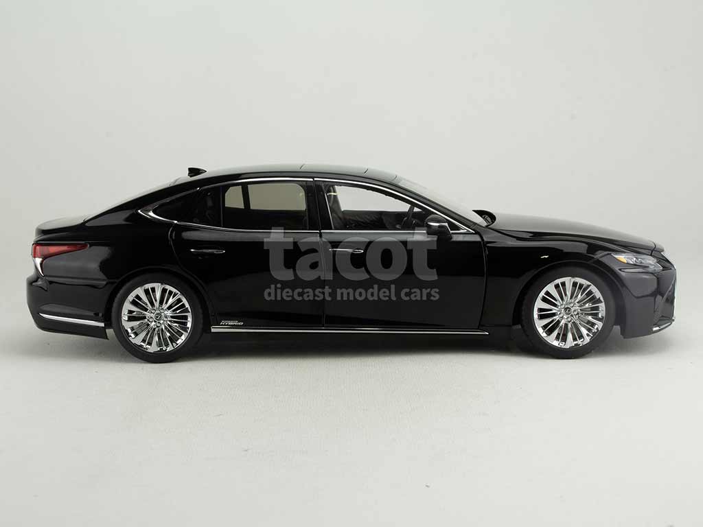 104083 Lexus LS500h 2018