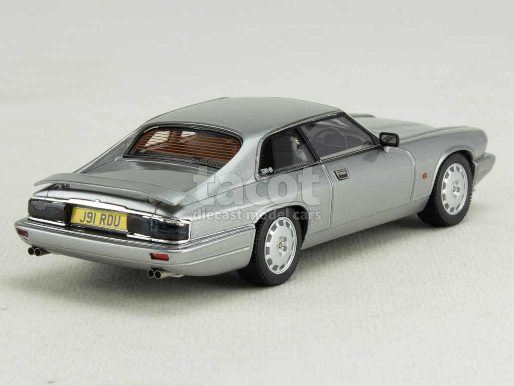 104146 Jaguar XJR-S Coupé 1991