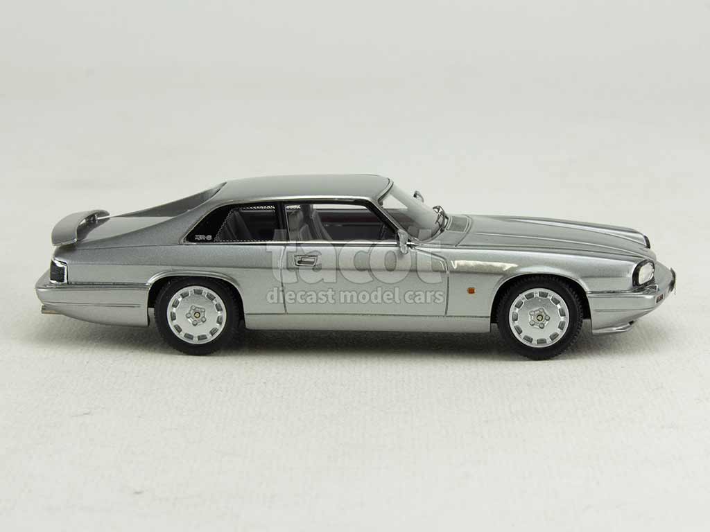 104146 Jaguar XJR-S Coupé 1991