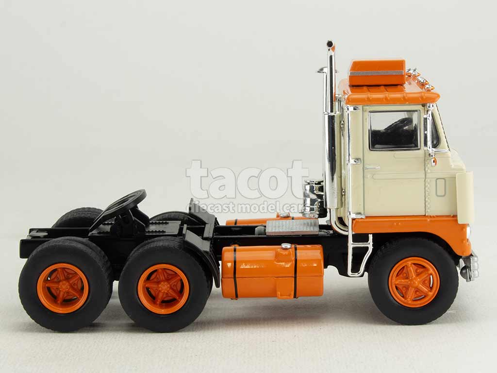 Modèle Réduit Camion White 7400 Année 1960 Beige - échelle 1:43 IXO TR188 - Neuf