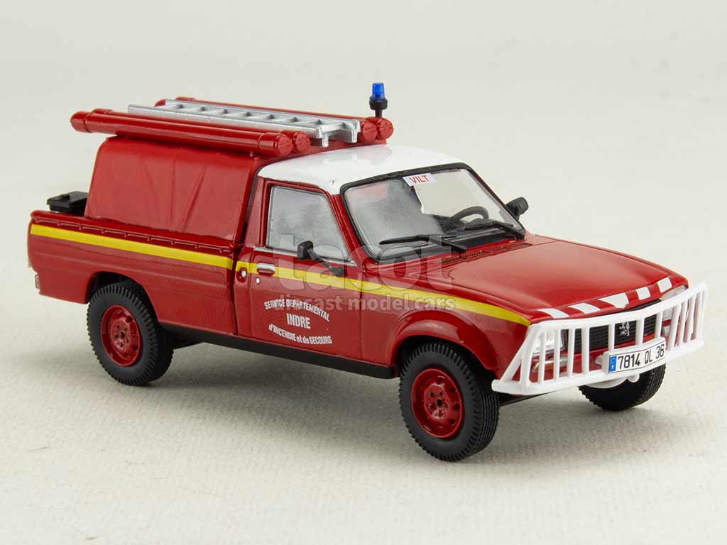 104200 Peugeot 504 Pick-Up Dangel CCFL Picot 