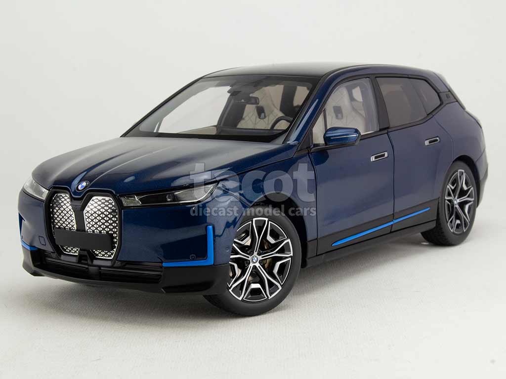 104207 BMW iX 2023