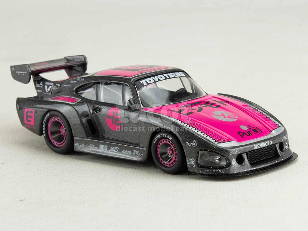 104213 Porsche 935 K3V Bisimoto