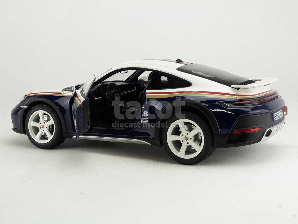 104214 Porsche 911/992 Dakar Roughroads 2023