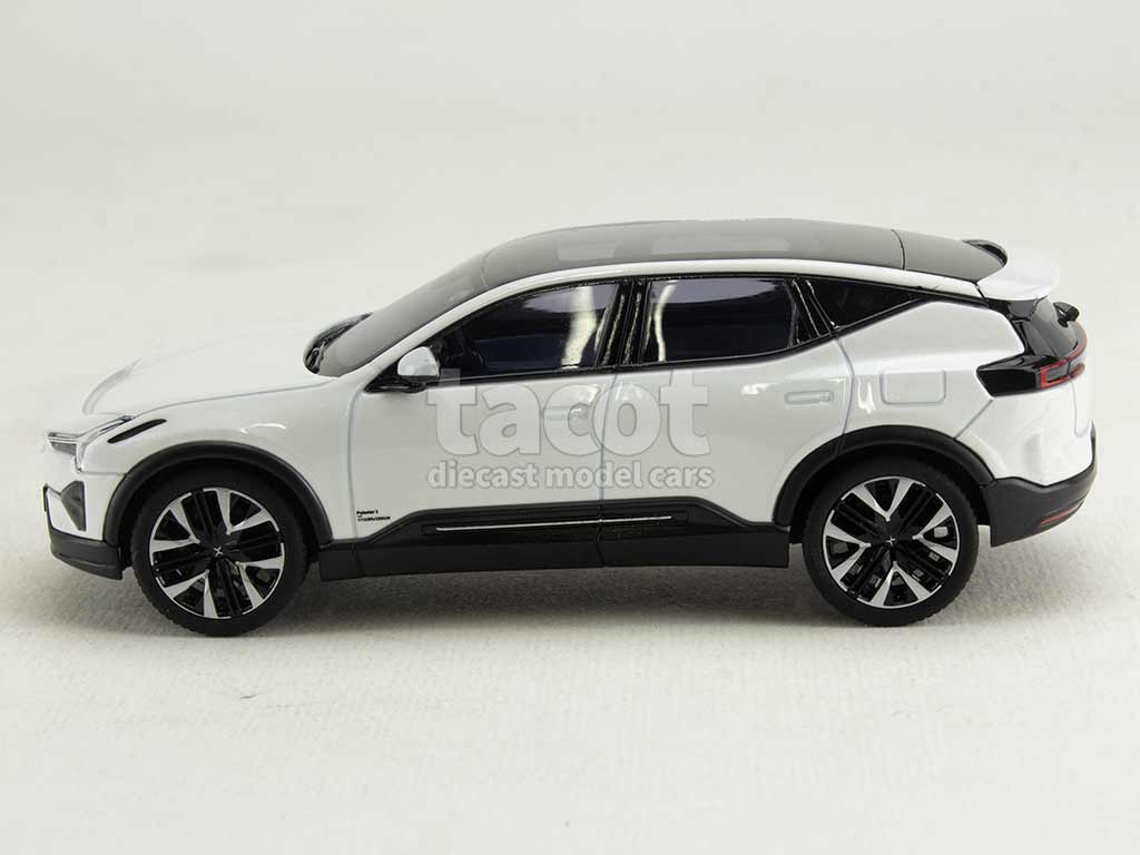 104230 Polestar 3 2024