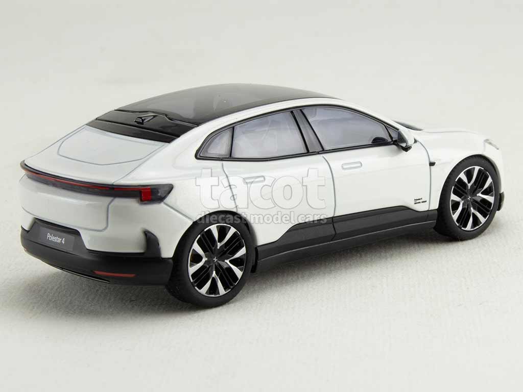 104236 Polestar 4 2024