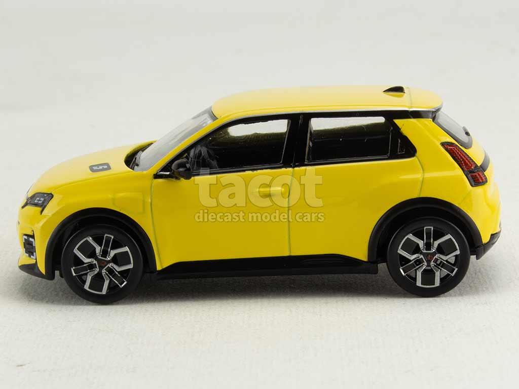 104242 Renault R5 E-Tech 2024