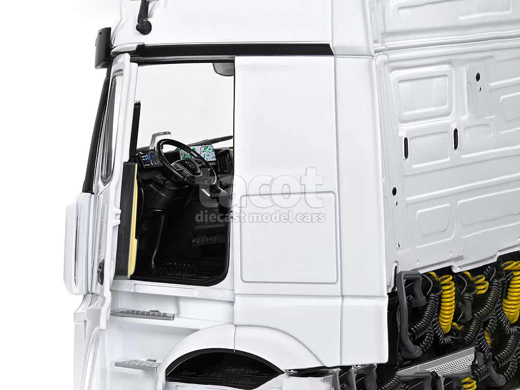 104250 Mercedes Actros L 2023