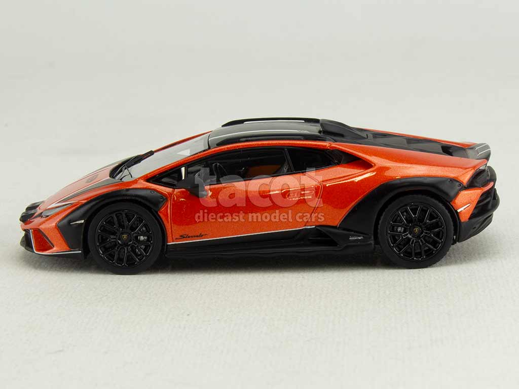 104269 Lamborghini Uracan Sterrato