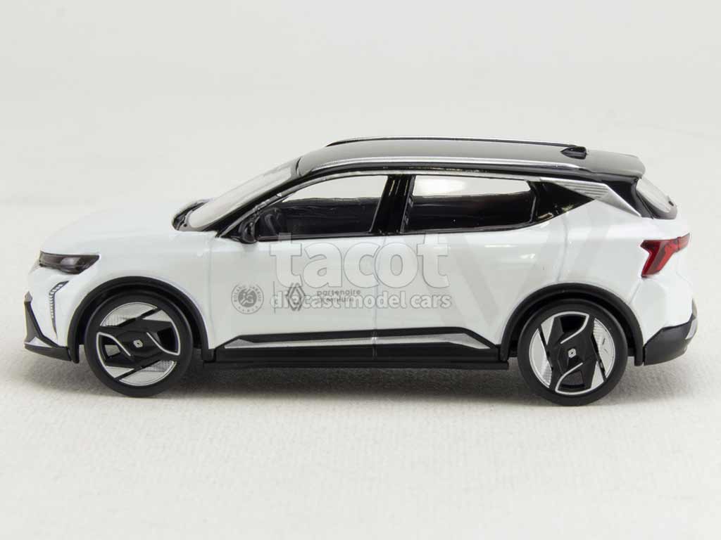 104282 Renault New Scenic e-tech 2024
