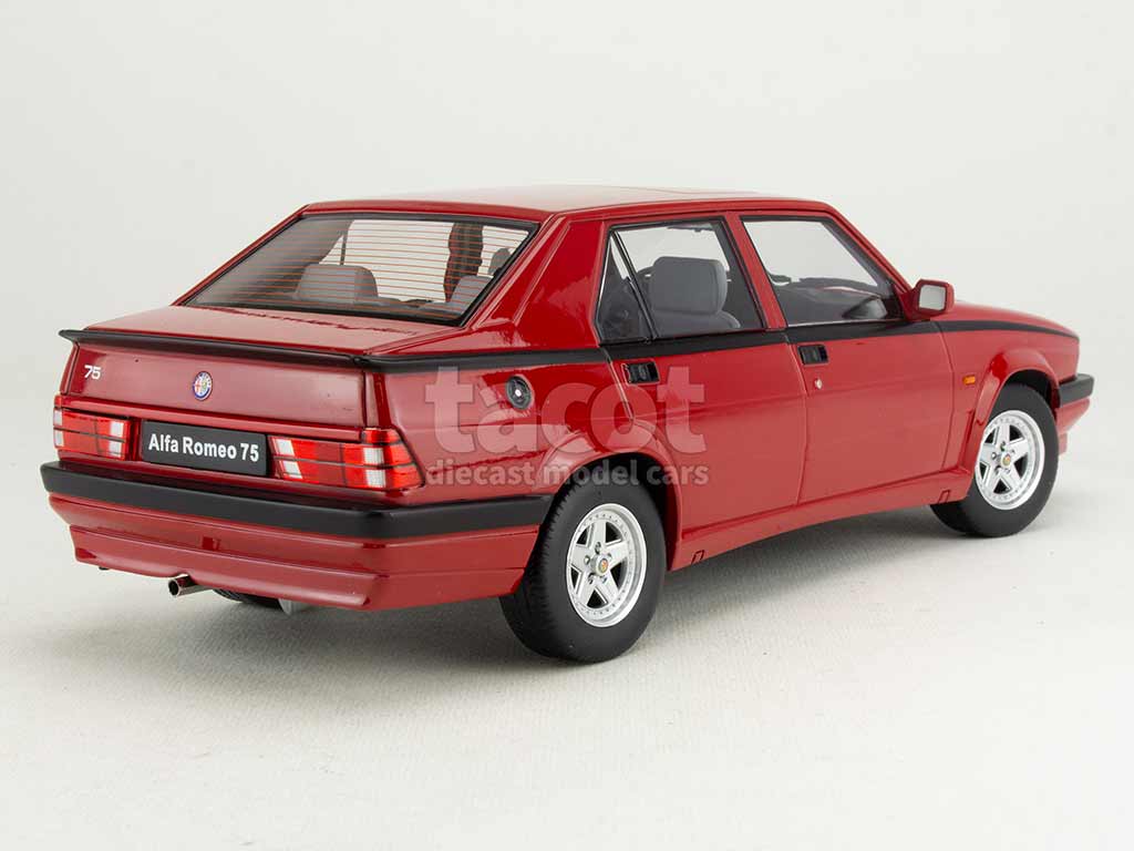 Triple9 1:18 Alfa Romeo 155 Année de construction 1996 alfa rouge T9