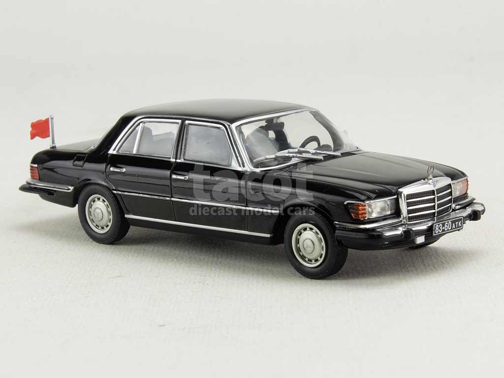 104430 Mercedes 450 SEL/ W116 1977
