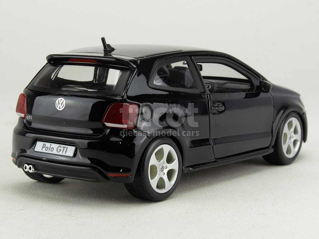104443 Volkswagen Polo V GTi 3 Doors 2019
