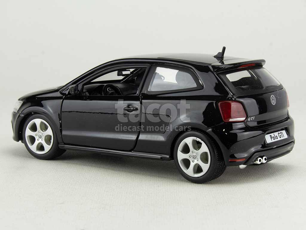 104443 Volkswagen Polo V GTi 3 Doors 2019