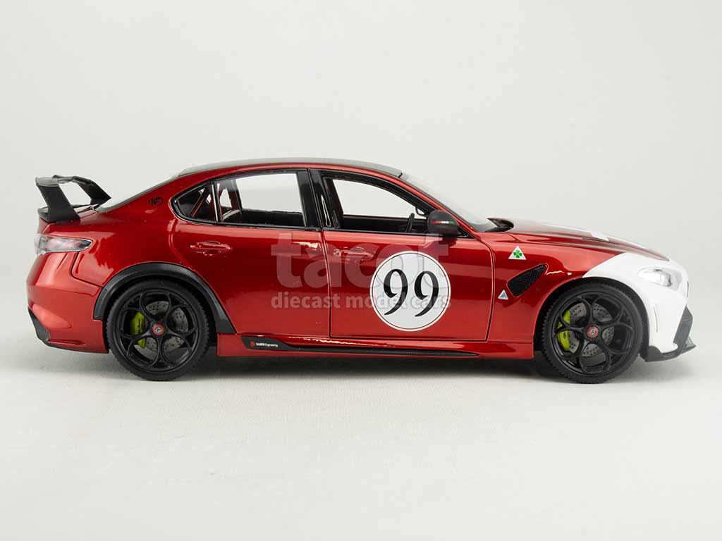104444 Alfa Romeo Giulia GTAm 2020