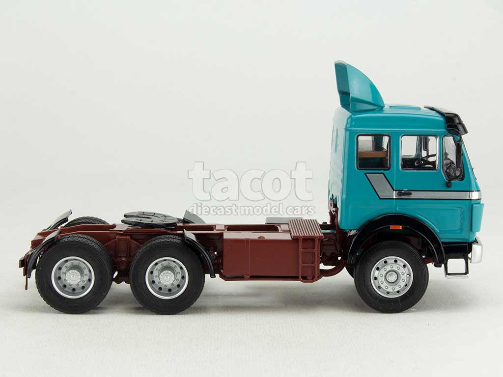 104481 Mercedes NG 2232 Tracteur