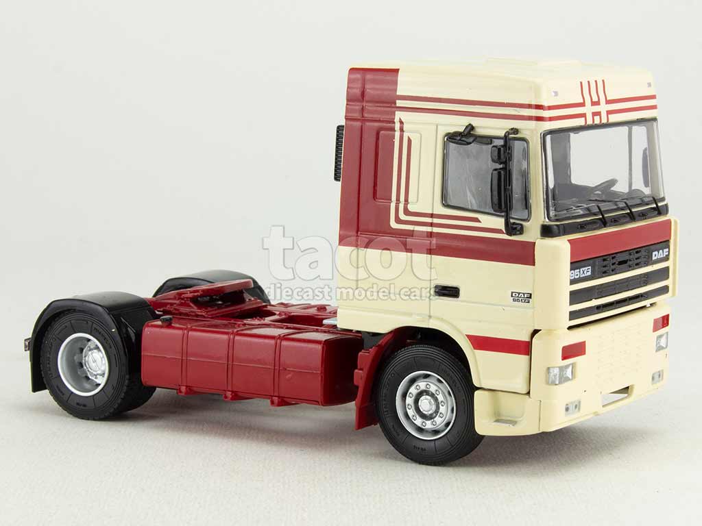 104482 DAF 95XF 430 Tracteur