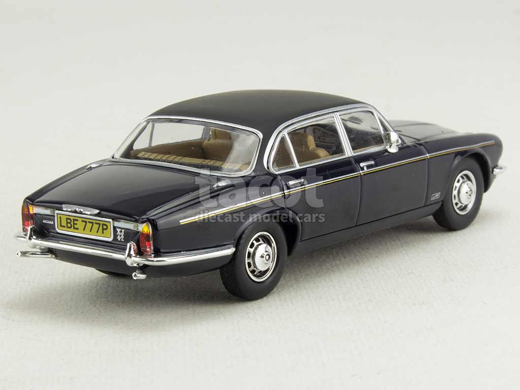 104499 Jaguar XJ 6 Series II 4.2L 1973