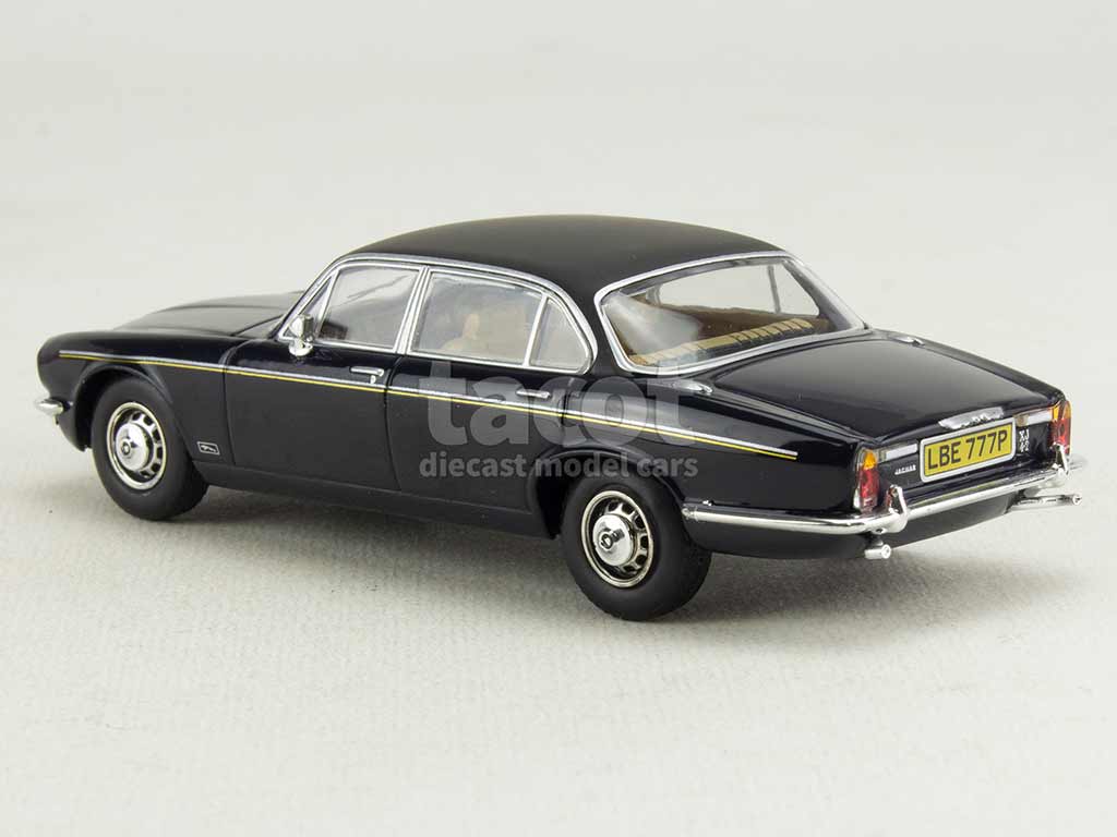 104499 Jaguar XJ 6 Series II 4.2L 1973