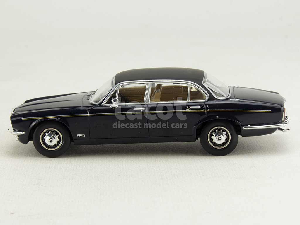 104499 Jaguar XJ 6 Series II 4.2L 1973