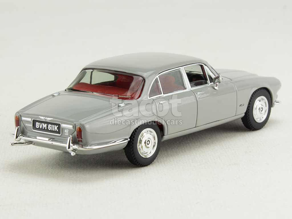 104500 Jaguar XJ 6 Series I 4.2L 1968