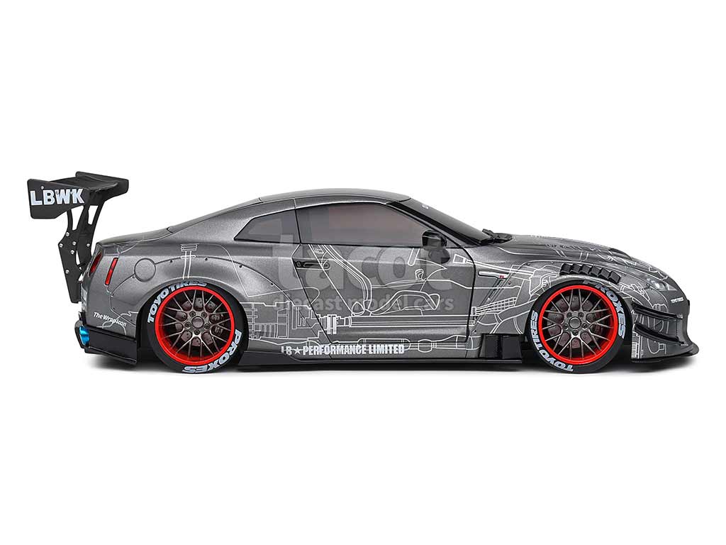 104544 Nissan GTR R35 LB Works Body Kit Type 2 2022