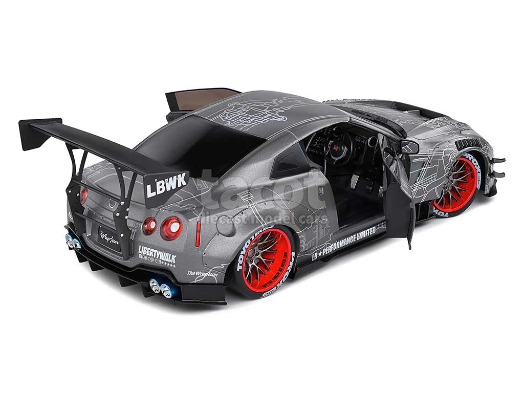 104544 Nissan GTR R35 LB Works Body Kit Type 2 2022