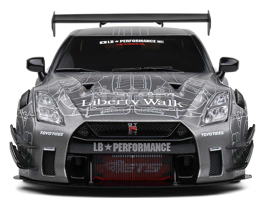 104544 Nissan GTR R35 LB Works Body Kit Type 2 2022