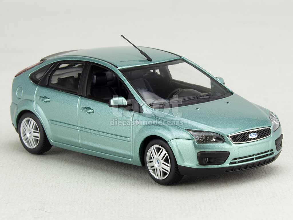 104547 Ford Focus 2004