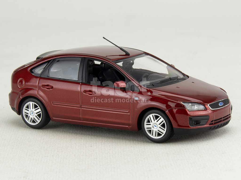 104548 Ford Focus 2004