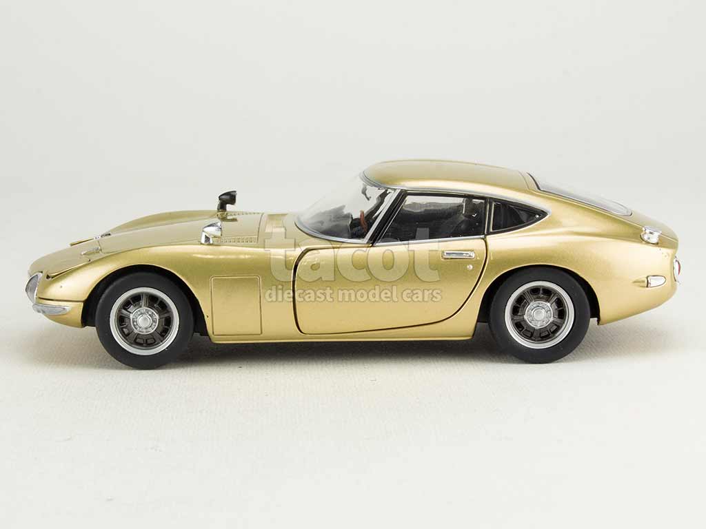 104556 Toyota 2000 GT 1967